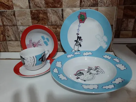 سرویس غذا خوری 5 پارچه کودک چینی زرین ایران سری ایتالیا اف مدل Shaun The Sheep درجه یک