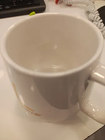 ماگ حرارتی لاکی کد 1401 به همراه گرمکن برقی