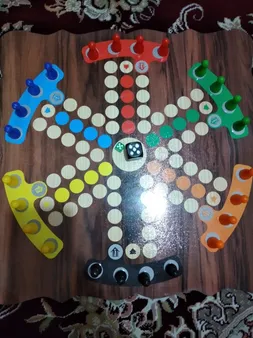 بازی فکری مدل منچ و مارپله کد G1