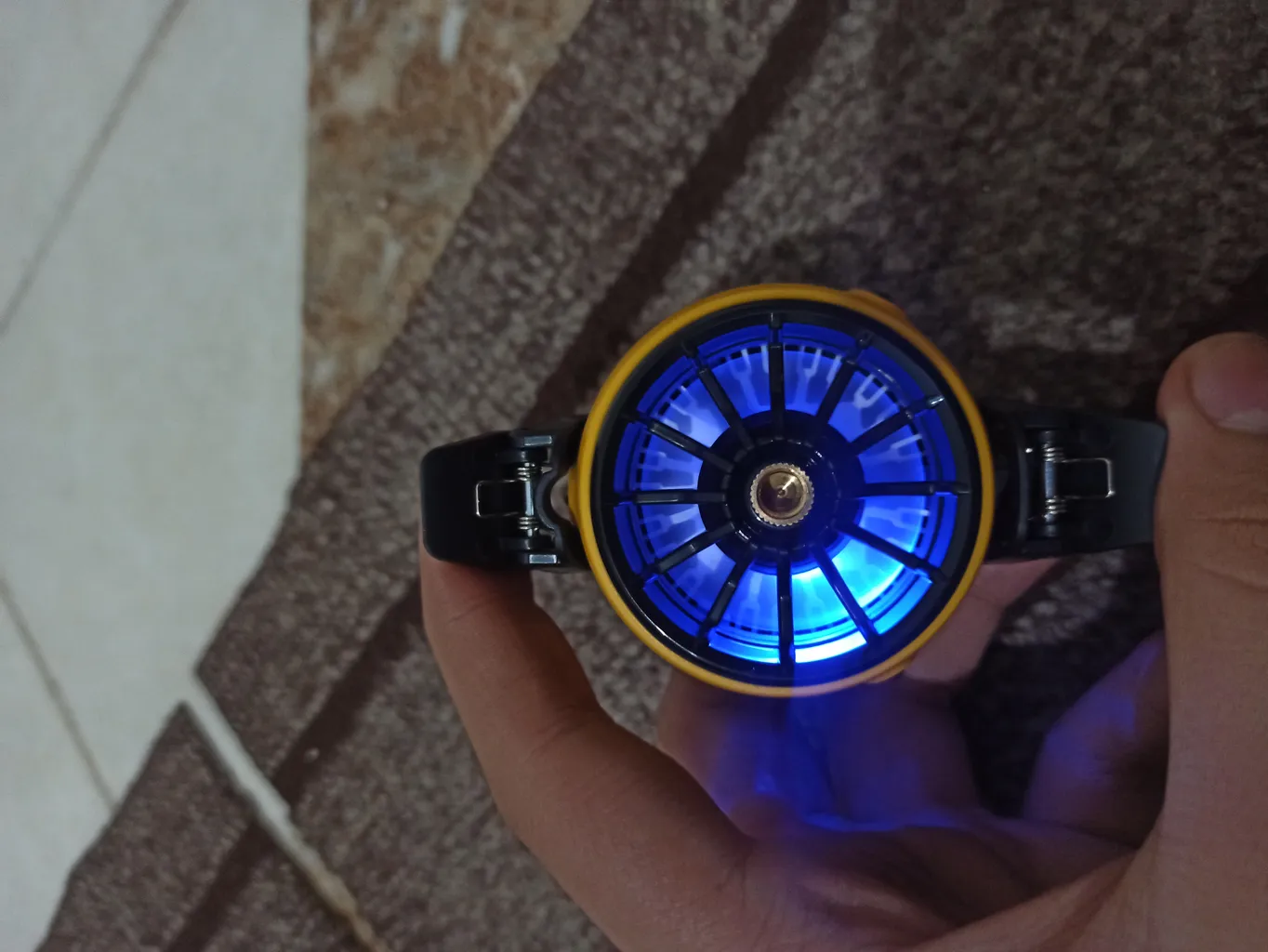 خنک کننده گوشی موبایل مدل رادیاتوری کد  DLA6