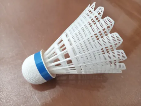 توپ بدمینتون یونکس مدل MAVIS350 بسته شش عددی