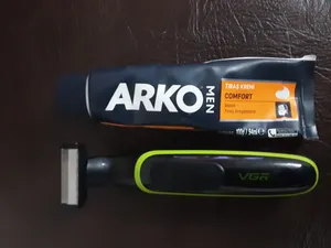 تجریه خرید ماشین اصلاح موی سر و بدن و صورت وی جی ار مدل V-017