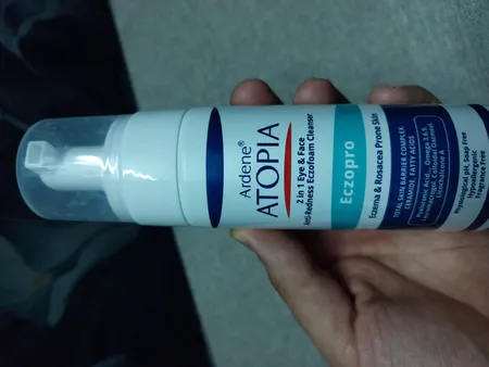 فوم شست‌وشوی صورت آردن آتوپیا مدل ECZOPRO حجم 150 میلی‌لیتر
