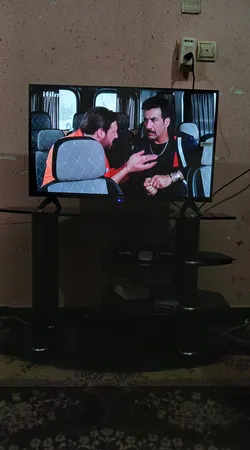 تلویزیون 32 اینچ ال ای دی ایستکول مدل TM-LED32HR01