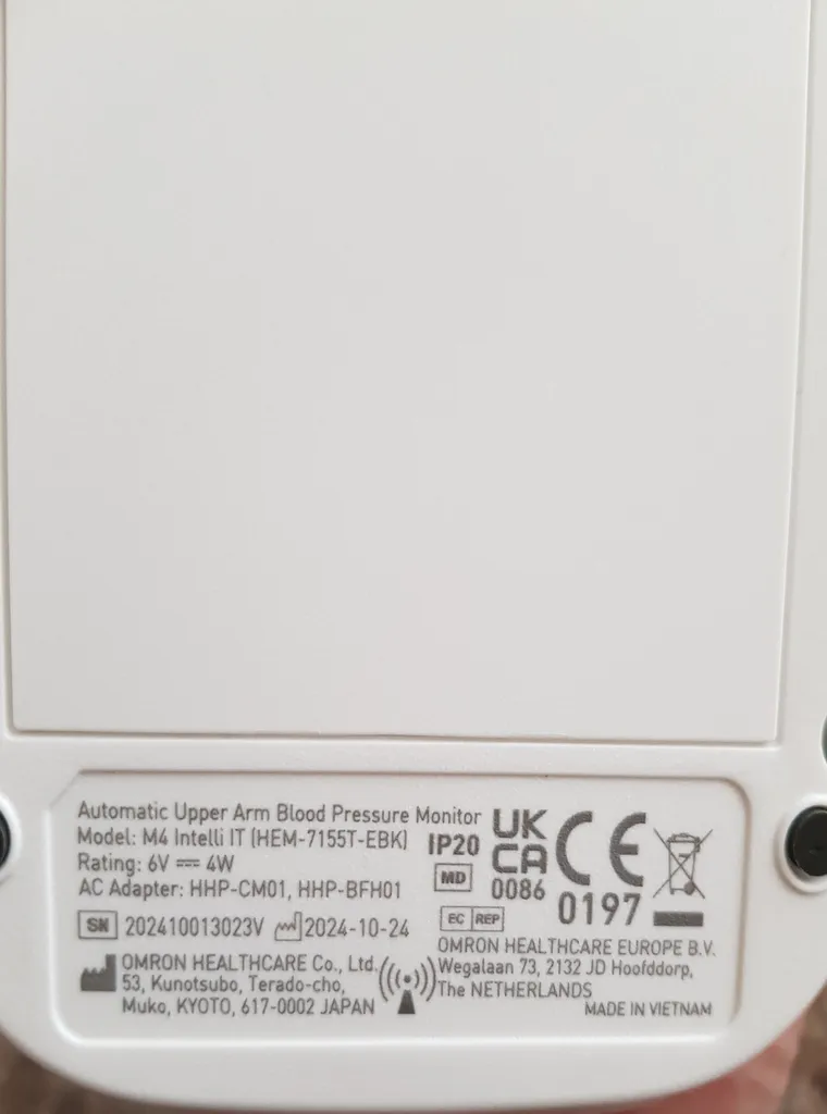 فشارسنج بازویی دیجیتال امرن مدل M4