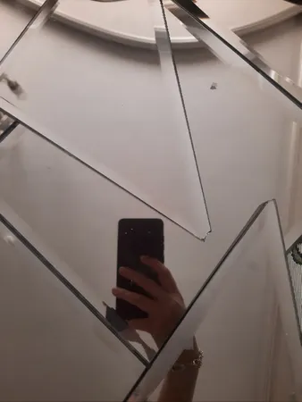 آینه مدل Zadkiel