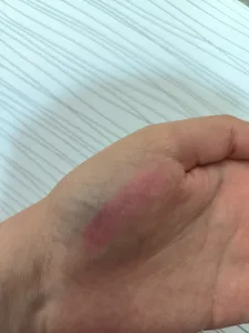 تجریه خرید بالم لب دیپ سنس مدل میوه های استوایی