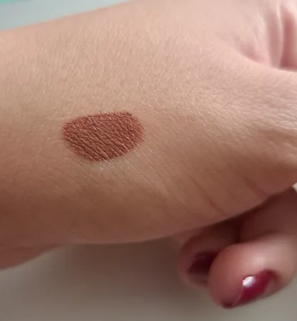 رژ لب مایع لاواری مدل plus perfect شماره 536