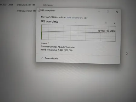 هارد اکسترنال وسترن دیجیتال مدل My Passport ظرفیت پنج ترابایت دارای رابط USB Type-A 3.2