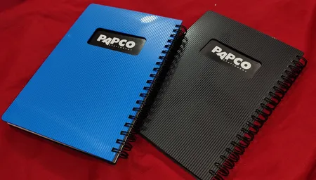 دفترچه یادداشت 100 برگ پاپکو مدل متالیک 1