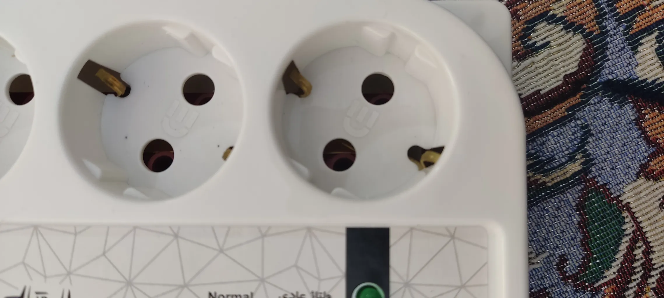 محافظ ولتاژ مچر مدل 3 خانه MR 241 با کلید