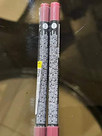 مداد لب گلدن رز مدل Dream شماره 521