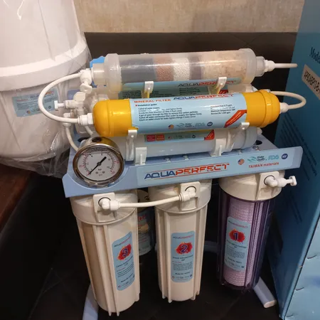 دستگاه تصفیه کننده آب آکواپرفکت راد مدل AP9OABP13-B-TM