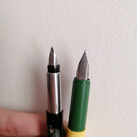 خودنویس اشنایدر کد 002