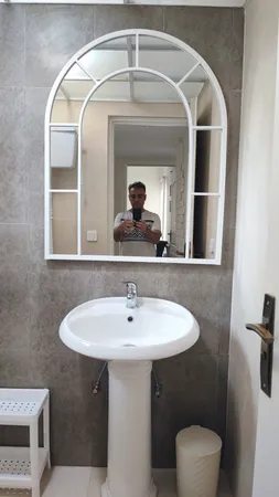 آینه سرویس بهداشتی طرح تاج F-100-80