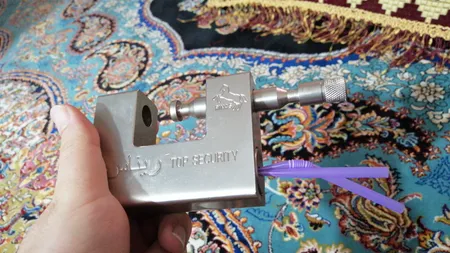 قفل کتابی ریناس کد 94