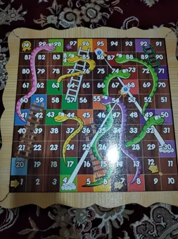 بازی فکری مدل منچ و مارپله کد G1