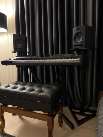 پایه اسپیکر بسپکو مدل PN90FL بسته دو عددی