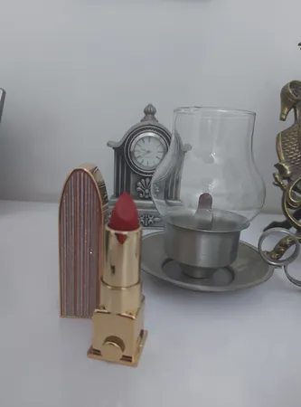 رژ لب جامد سالوته پرو شماره 907