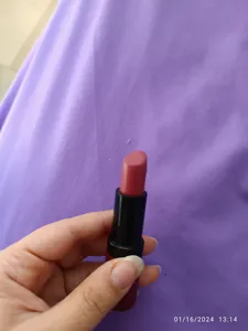 تجریه خرید رژ لب گلدن رز مدل Velvet شماره 12