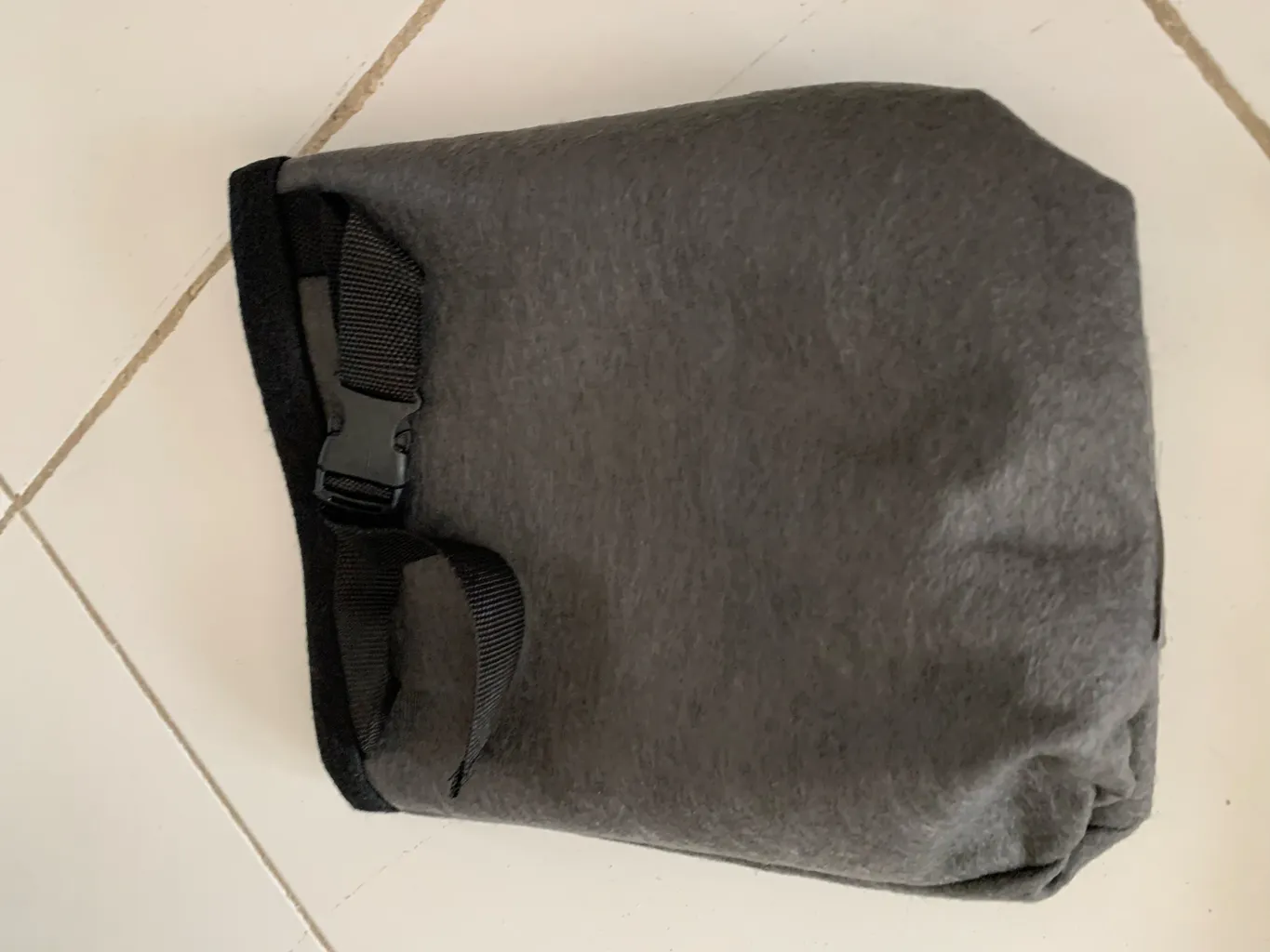 سطل زباله ماشین این چنتا مدل Earth