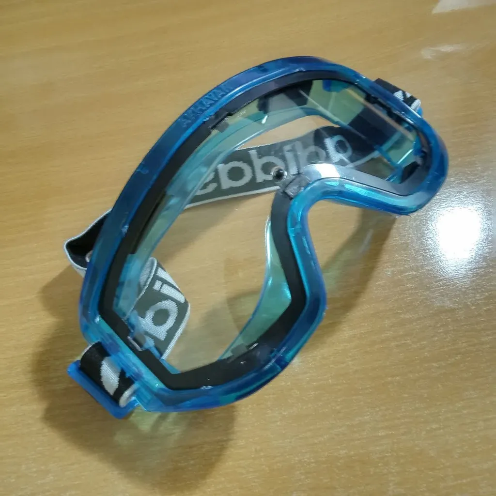 عینک ایمنی اخوان مدل 07