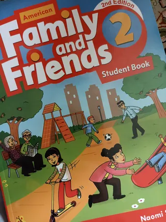 کتاب Family and Friends 2 اثر Naomi Simmons انتشارات هیتا 2 جلدی
