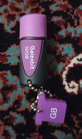 فلش‌ مموری گلکسبیت مدل Rubbery ظرفیت 32 گیگابایت