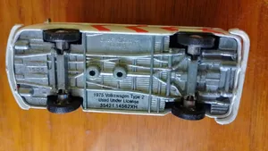 تجریه خرید ماشین بازی گرین‌لایت مدل VOLKSWAGEN TYPE 2 1975