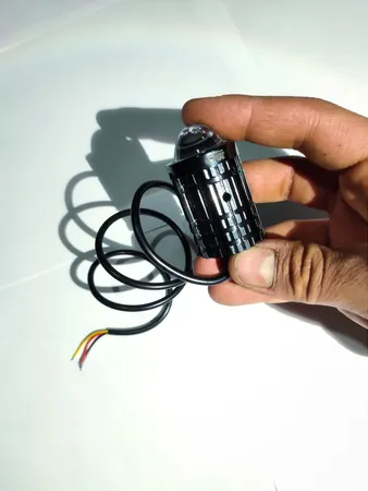 پرژکتور دو کنتاکت خودرو طرح نقطه ای بسته دو عددی