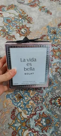 ادو پرفیوم زنانه فراگرنس ورد مدل La Vida Es Bella حجم 100 میلی لیتر