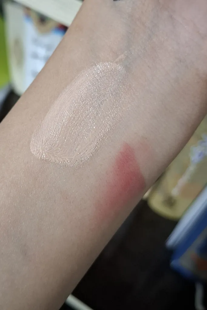 فلوئید ضد آفتاب رنگی مای SPF 50 مدل Smart Defense حاوی محافظ UVA و UVB ‌مناسب انواع پوست حجم 50 میلی‌ لیتر