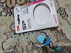 تجریه خرید فلش مموری سیلیکون پاور مدل Touch T30 ظرفیت 64 گیگابایت