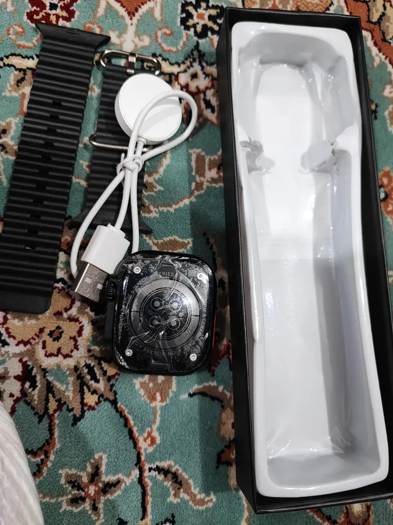 ساعت هوشمند آنونس مدل ULTRA 9 صفحه نمایش لمسی، محاسبه کالری ، شمارنده ضربان قلب ، امکان شخصی سازی واچ فیس،قابلیت مکالمه از طریق بلوتوث، پشتیبانی از زبان فارسی، بند سیلیکونی