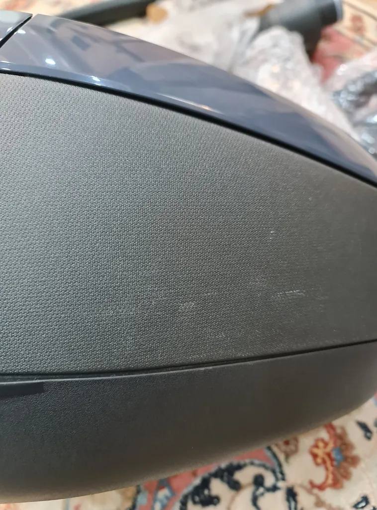 جاروبرقی 1800 وات آ ا گ مدل VX82-1-5DB