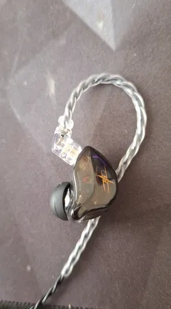 هدفون کیو کی زد مدل ZXT