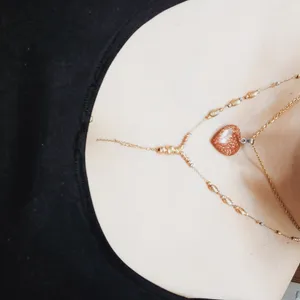 تجریه خرید آویز گردنبند زنانه مدل سنگ دلربا