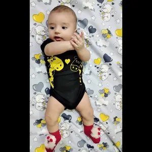 تجریه خرید بادی نوزادی طرح زرافه کد 202