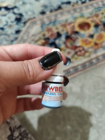 چسب مژه مصنوعی نیوبل مدل UË حجم 5 میلی لیتر