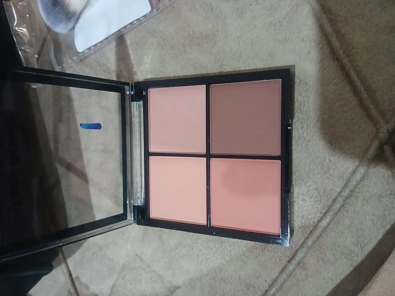 پالت رژ گونه دودو گرل مدل fanezen شماره 011