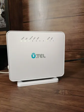 مودم روتر یوتل VDSL/ADSL Plus بی سیم مدل V301