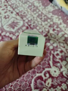 تجریه خرید کرم روشن کننده اکسیس وای مدل 6+1+1 حجم 50 میلی لیتر