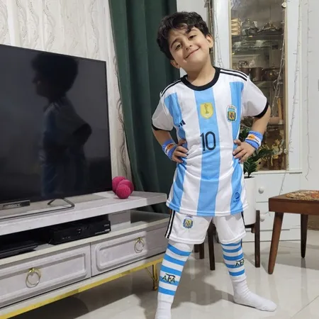 ست پنج تکه لباس ورزشی پسرانه طرح تیم ملی آرژانتین مدل مسی 2023