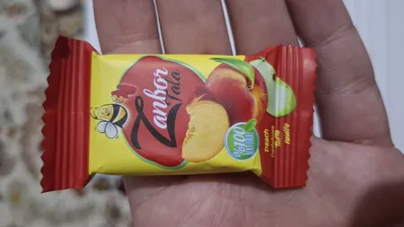 لواشک پذیرایی چند لایه زنبور طلا - 1 کیلوگرم