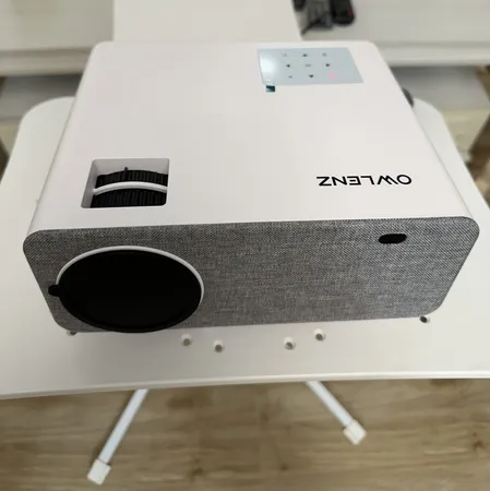 ویدئو پروژکتور النز مدل SD500 Smart Android به همراه پرده نمایش و دو کنترل