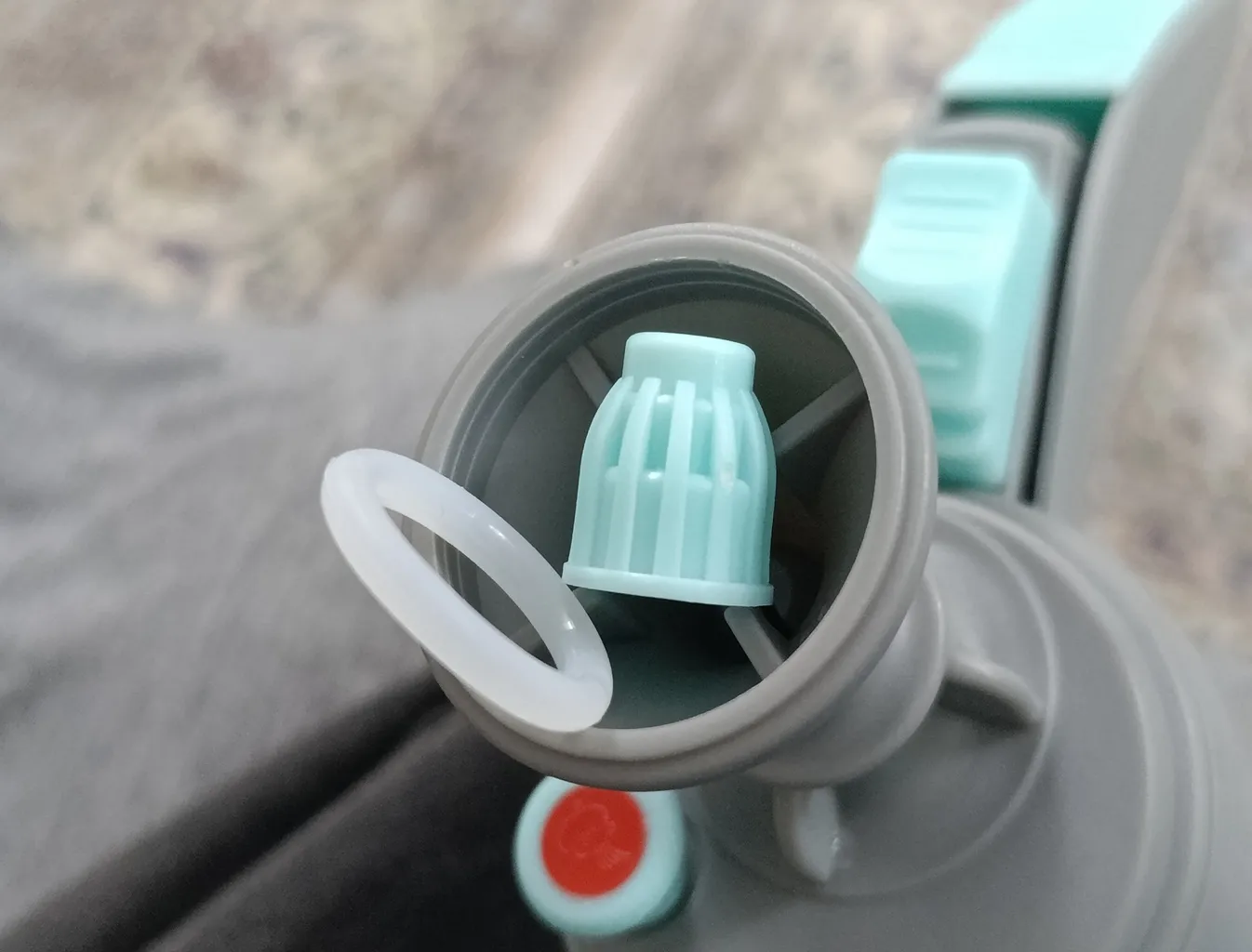 سمپاش رونیک مدل N2 ظرفیت 2 لیتر