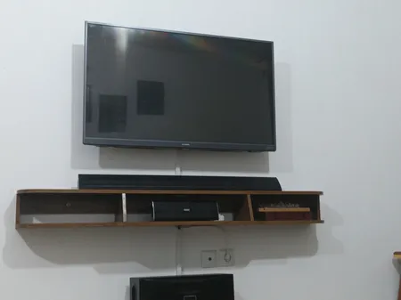 میز تلویزیون دیواری مدل DF108L