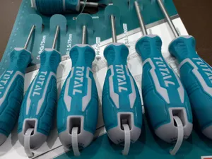 تجریه خرید پیچ گوشتی یک سر چهارسو یک سر دو سو توتال مدل THT250608 بسته 8 عددی