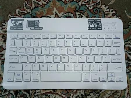 مینی کیبورد بلوتوثی مدل BT300