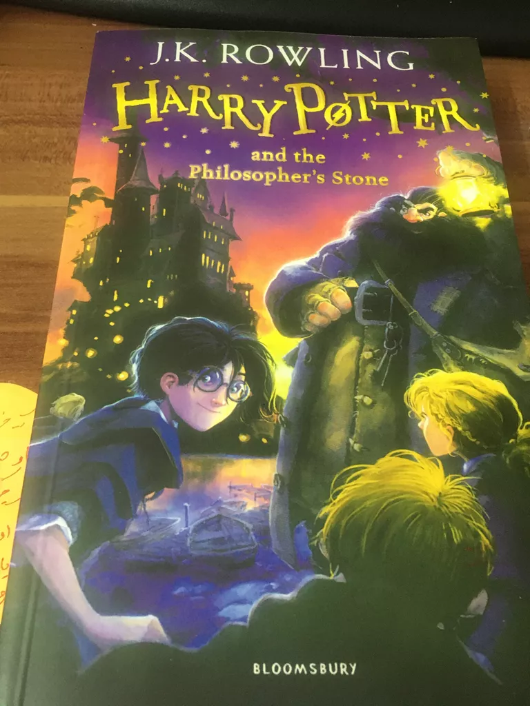 کتاب Harry Potter 1 اثر j.k rowling انتشارات bloomsbury